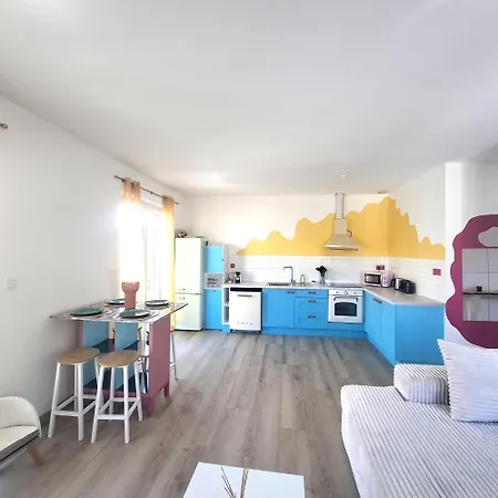 Апартаменты Golfe Juan Atypic Beaches *