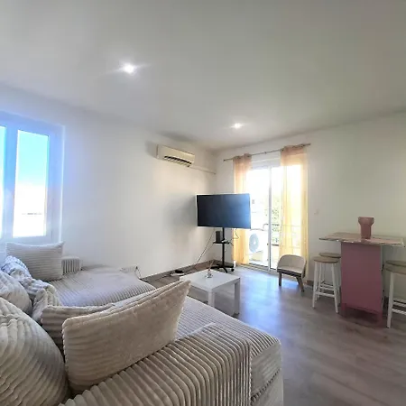 Апартаменты Golfe Juan Atypic Beaches